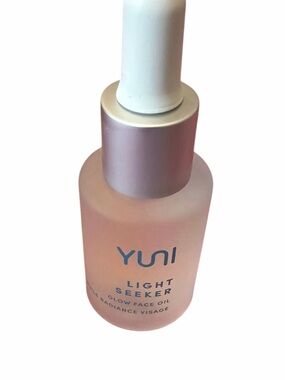 YUNI Light Seeker Glow Face Oil - New